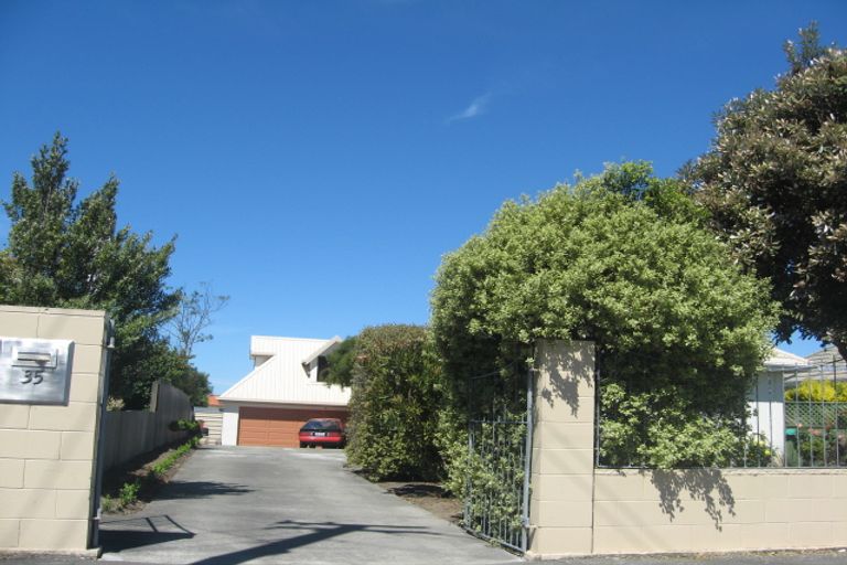 Photo of property in 35 Reginald Street, Burwood, Christchurch, 8083