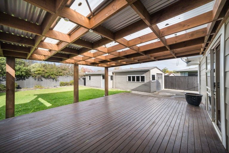 Photo of property in 20 Rhodes Drive, Kelvin Grove, Palmerston North, 4414