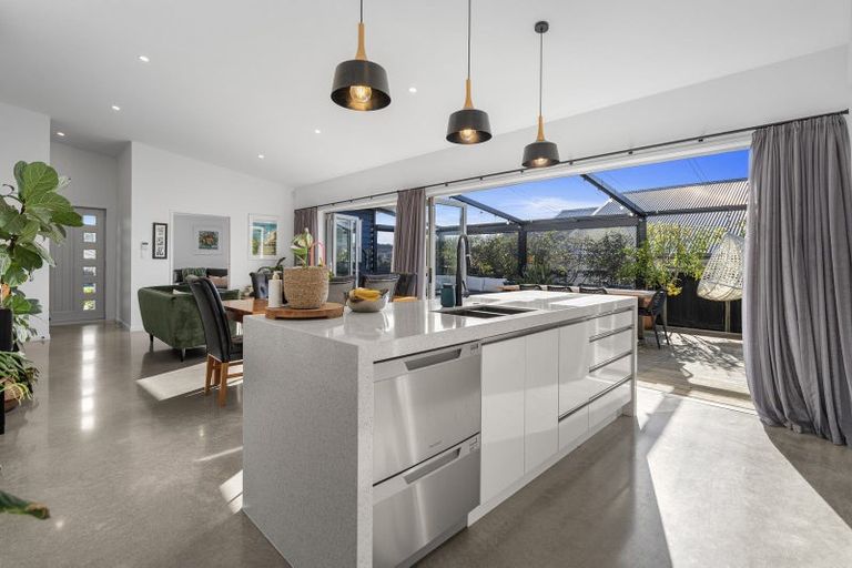 Photo of property in 227 Lakes Boulevard, Pyes Pa, Tauranga, 3112