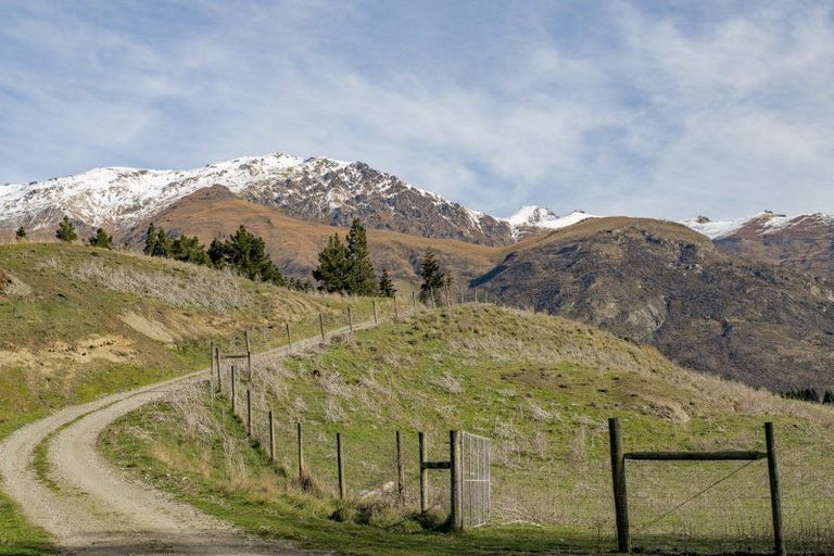 Photo of property in 136 Morven Ferry Road, Arrow Junction, Queenstown, 9371