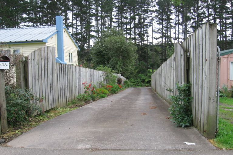 Photo of property in 633a Swanson Road, Swanson, Auckland, 0612