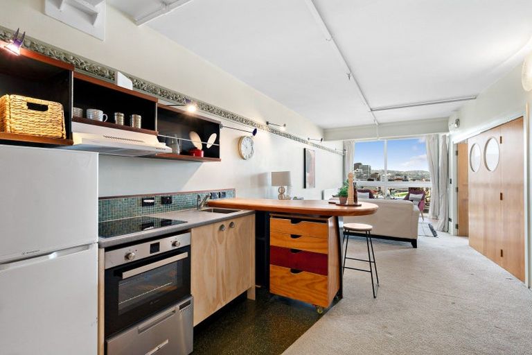 Photo of property in Qba Apartments, 3d/51 Webb Street, Mount Cook, Wellington, 6011