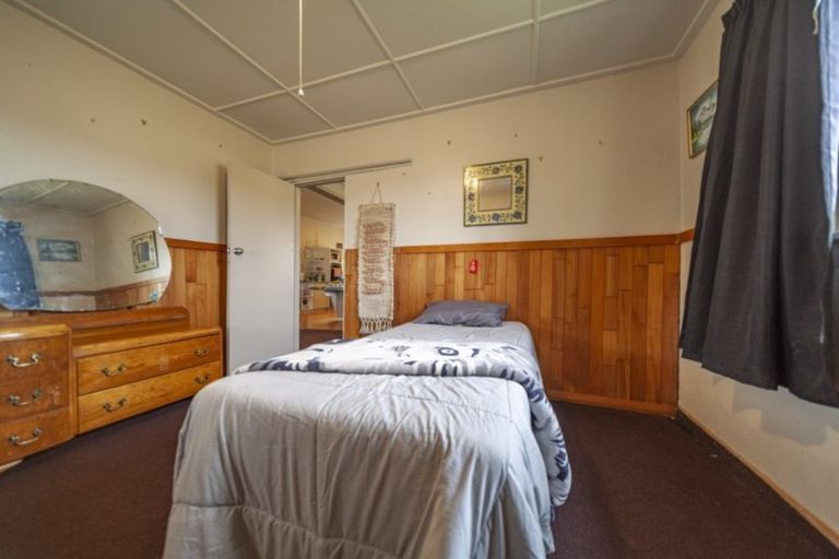 Photo of property in 15 Keppel Street, Porangahau, 4291