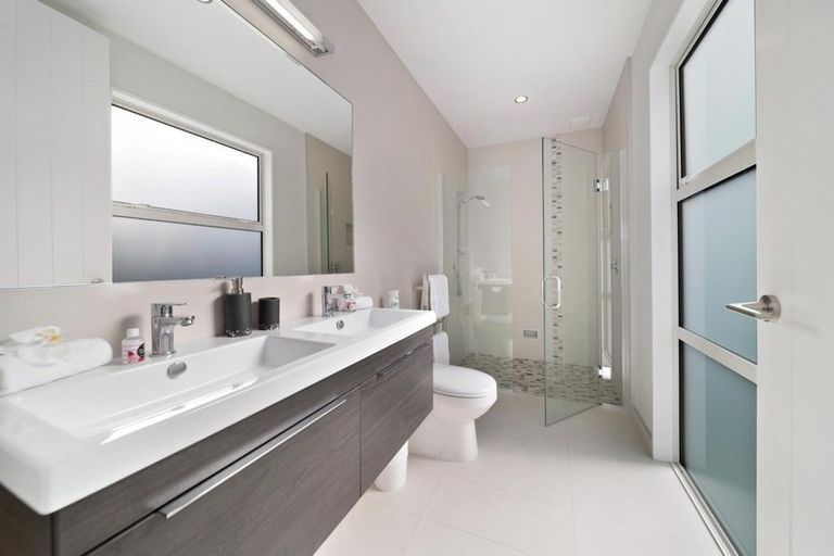 Photo of property in 1 Oxfordshire Avenue, Lower Shotover, Queenstown, 9304
