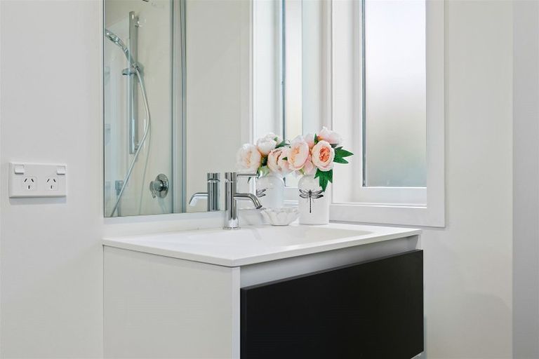 Photo of property in 51 Lindsay Street, St Albans, Christchurch, 8014