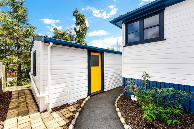 Photo of property in 70a Moeraki Road, Maoribank, Upper Hutt, 5018
