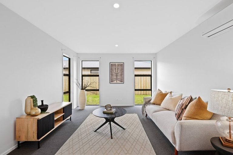 Photo of property in 184 Faringdon Boulevard, Rolleston, 7615