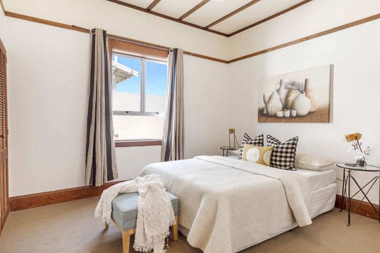 Photo of property in 11 Chelwood Street, Takaro, Palmerston North, 4412