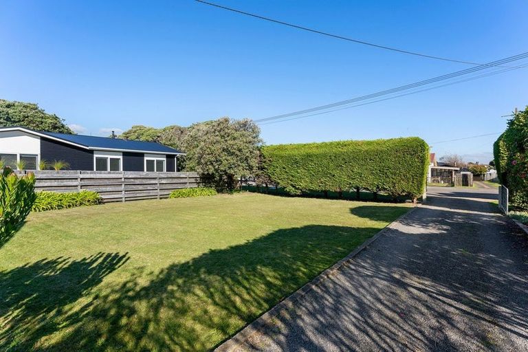 Photo of property in 8 Manuka Street, Otaki Beach, Otaki, 5512