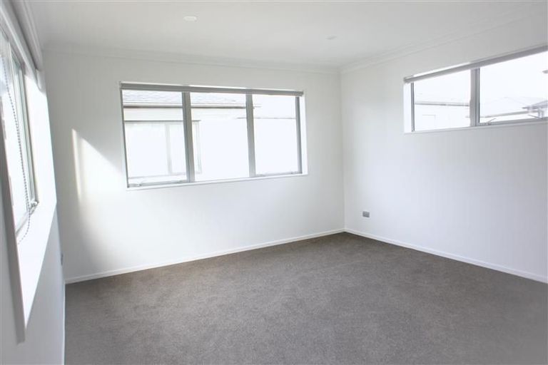 Photo of property in 3 Silvereye Road, Hobsonville, Auckland, 0616