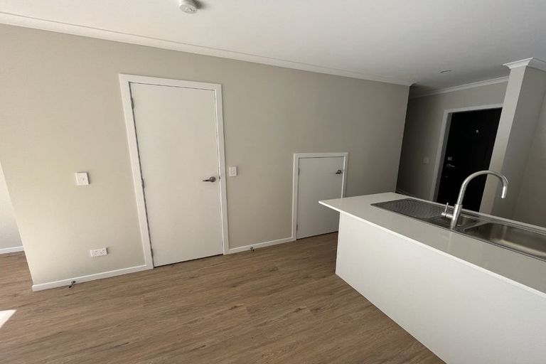 Photo of property in 2/125b Metcalfe Road, Ranui, Auckland, 0612