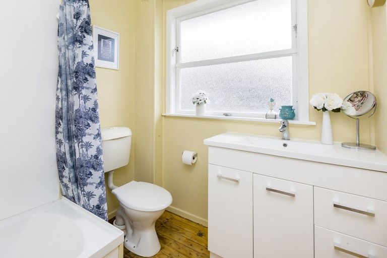 Photo of property in Elsinore Flats, 48f4- Merton Street, Trentham, Upper Hutt, 5018