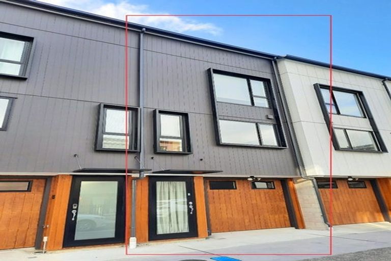 Photo of property in 15 Ara Mara Hua, Henderson, Auckland, 0612