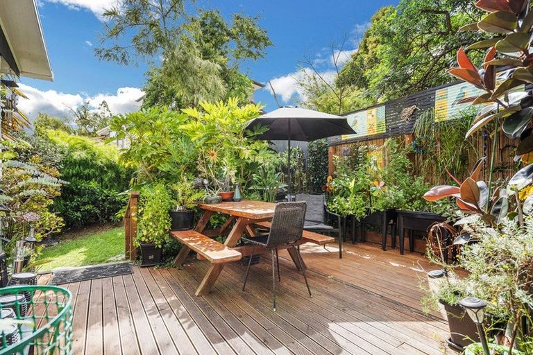 Photo of property in 2/23 Rehia Road, Massey, Auckland, 0614