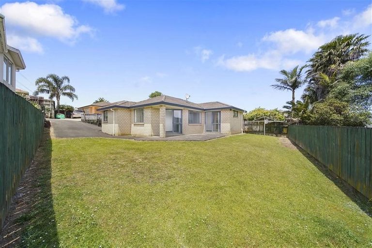 Photo of property in 14 Frederick Reece Drive, The Gardens, Auckland, 2105