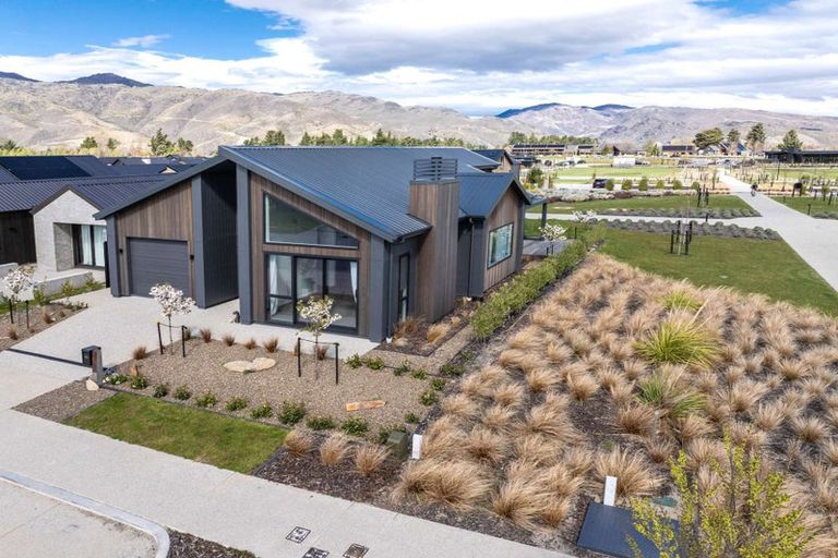 Photo of property in 24 Bragato Way, Cromwell, 9310
