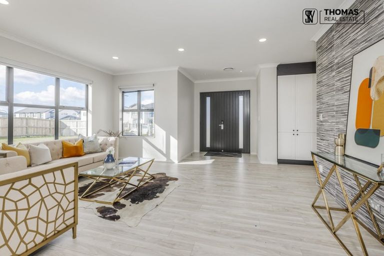 Photo of property in 12 Freshland Drive, Flat Bush, Auckland, 2019