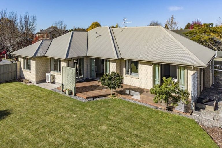 Photo of property in 2 Ascot Place, Rangiora, 7400