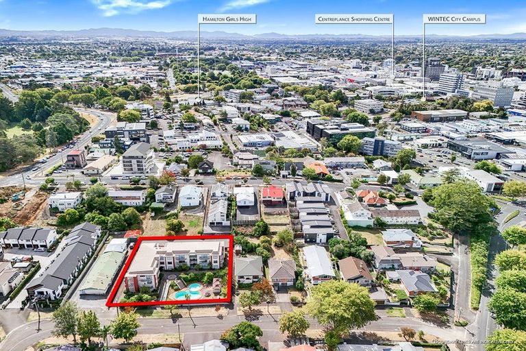 Photo of property in 10u7 Hunter Street, Hamilton Lake, Hamilton, 3204