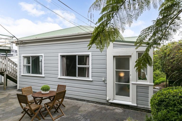 Photo of property in 18 Asquith Terrace, Brooklyn, Wellington, 6021