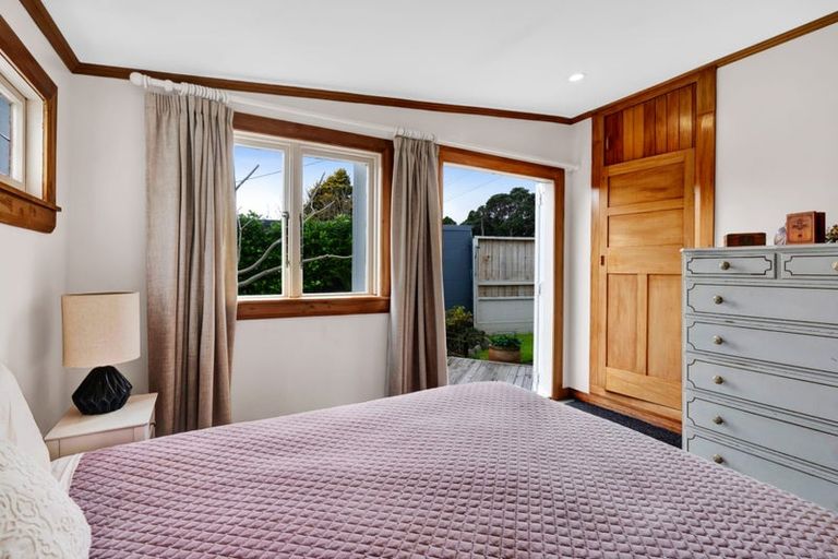Photo of property in 210a Tukapa Street, Westown, New Plymouth, 4310