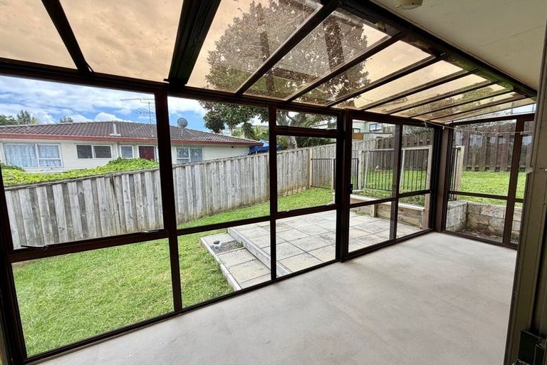 Photo of property in 1/28 Birman Close, Half Moon Bay, Auckland, 2012