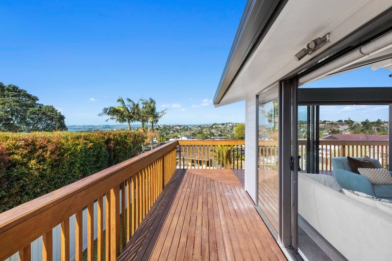 Photo of property in 4 Advene Road, Cockle Bay, Auckland, 2014