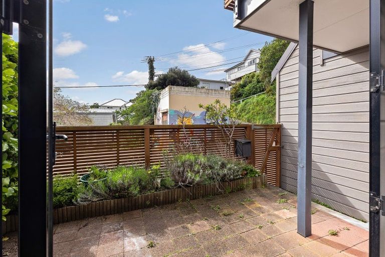 Photo of property in 28f1 Lawrence Street, Newtown, Wellington, 6021