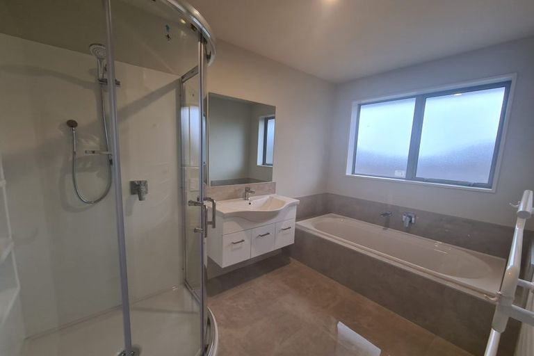 Photo of property in 5 Hamlett Drive, Woodend, 7610