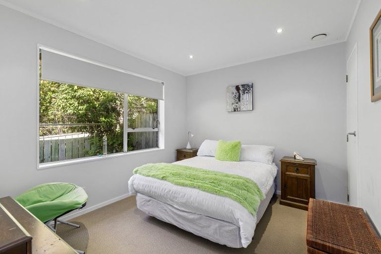 Photo of property in 19b Hicks Close, Whitby, Porirua, 5024