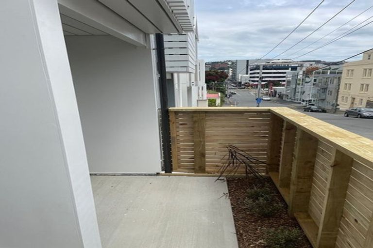 Photo of property in 30u5 Pirie Street, Mount Victoria, Wellington, 6011