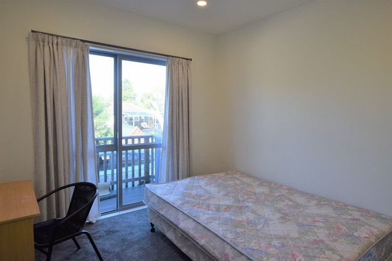 Photo of property in 15c Reynella Drive, Massey, Auckland, 0614