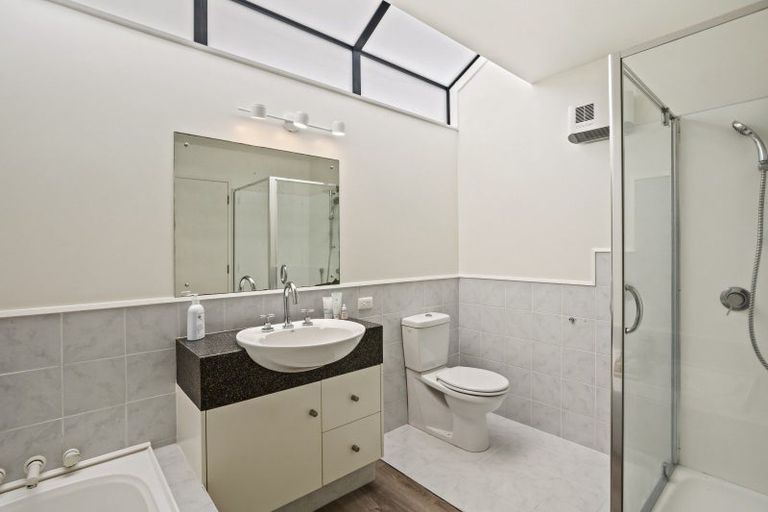 Photo of property in 56 Kapanui Road, Waikanae, 5036