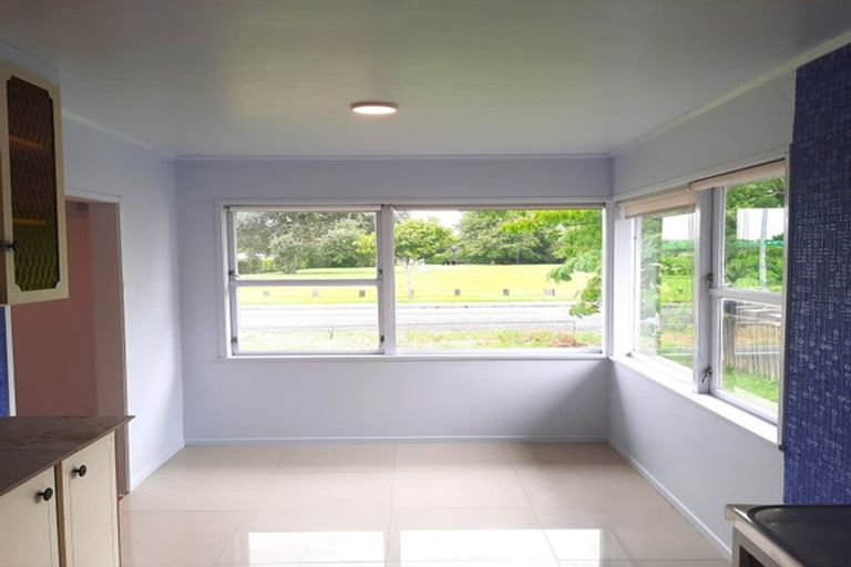 Photo of property in 33 Sunnypark Avenue, Rosehill, Papakura, 2113
