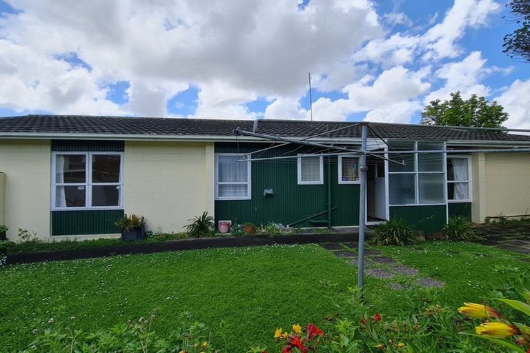 Photo of property in 107 Muir Avenue, Mangere Bridge, Auckland, 2022