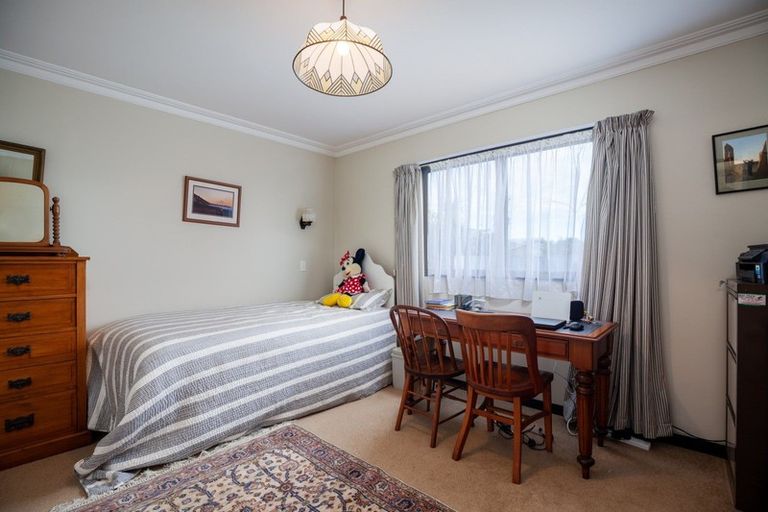 Photo of property in 439 Devon Street West, Lynmouth, New Plymouth, 4310