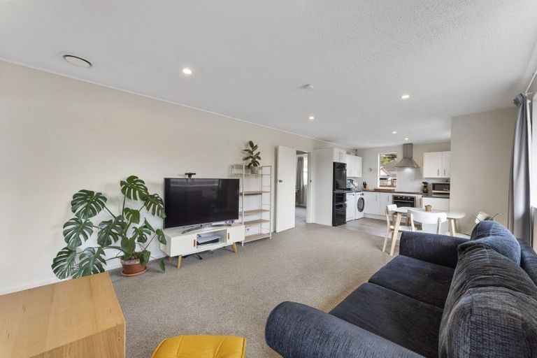 Photo of property in 56f2- Ward Street, Trentham, Upper Hutt, 5018