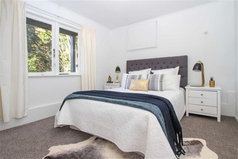 Photo of property in 32 Shetland Street, Glen Eden, Auckland, 0602