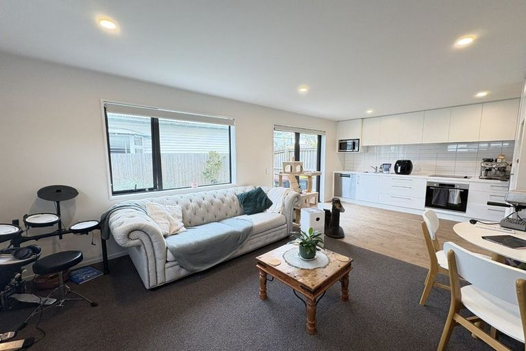 Photo of property in 2/112 Burke Street, Sydenham, Christchurch, 8023