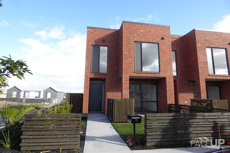 Photo of property in 15 Plover Road, Hobsonville, Auckland, 0616