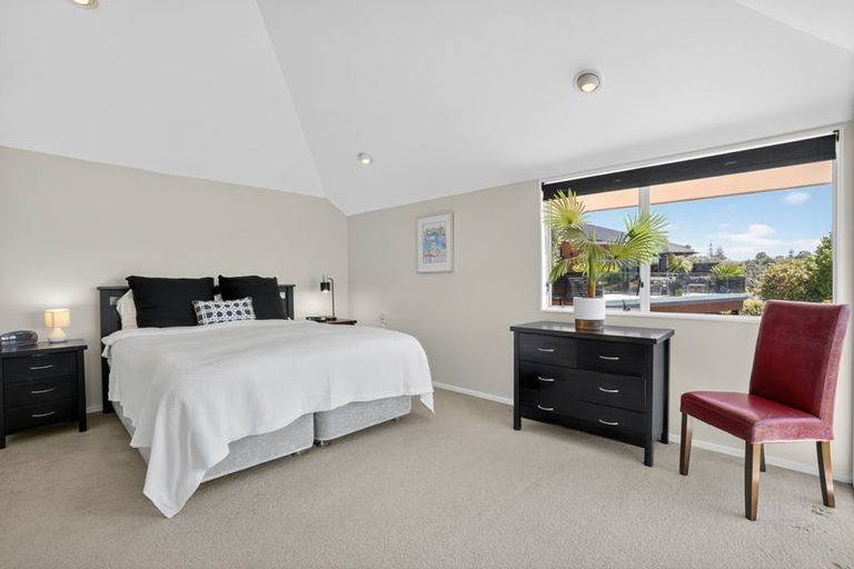 Photo of property in 70a Beach Road, Castor Bay, Auckland, 0620