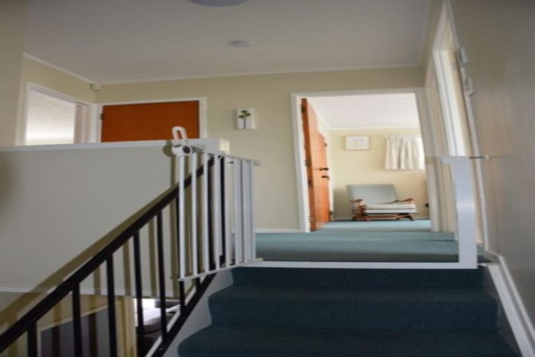 Photo of property in 68 Kohekohe Street, New Lynn, Auckland, 0600