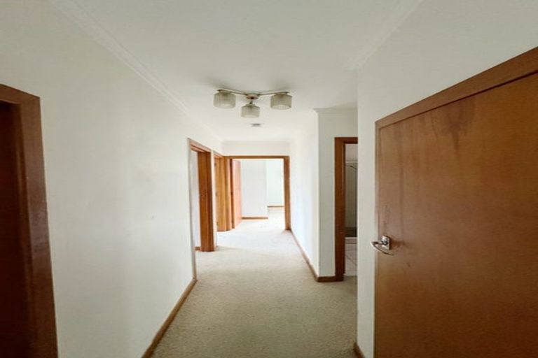 Photo of property in 59 Te Kanawa Crescent, Henderson, Auckland, 0610