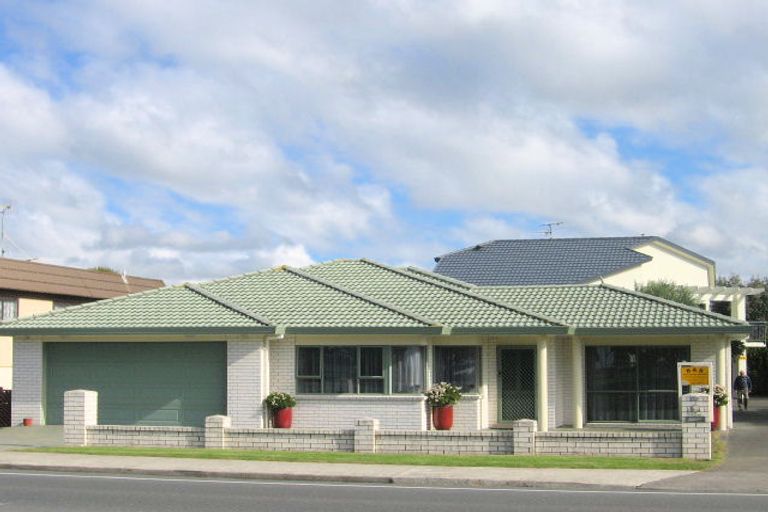 Photo of property in 1/256 Hibiscus Coast Highway, Orewa, 0931