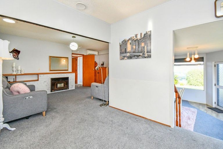 Photo of property in 9 Lomas Place, Manurewa, Auckland, 2102