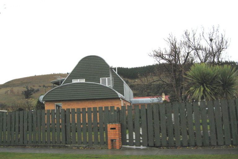 Photo of property in 28 Fache Street, Clyde, 9330