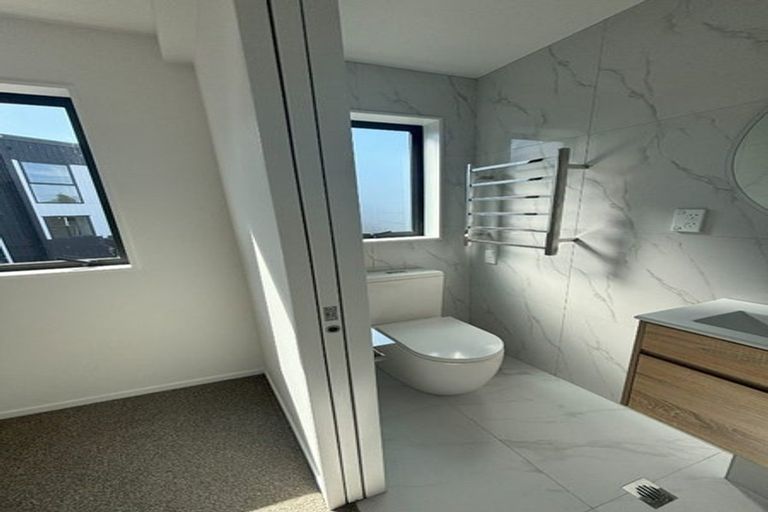 Photo of property in 1/800 Chapel Road, Northpark, Auckland, 2016