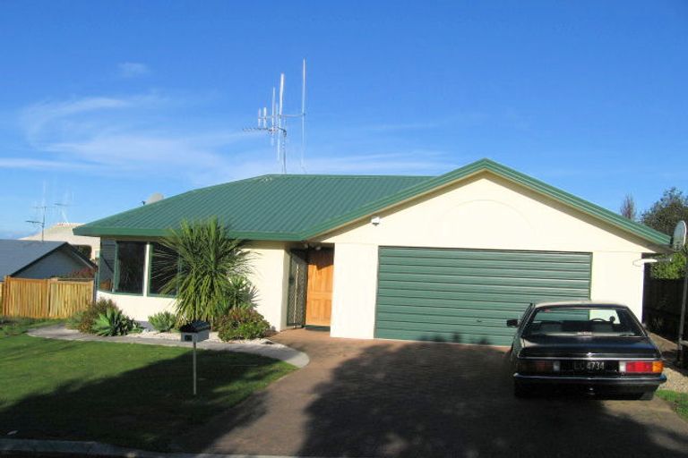 Photo of property in 19 Glenburn Place, Nawton, Hamilton, 3200