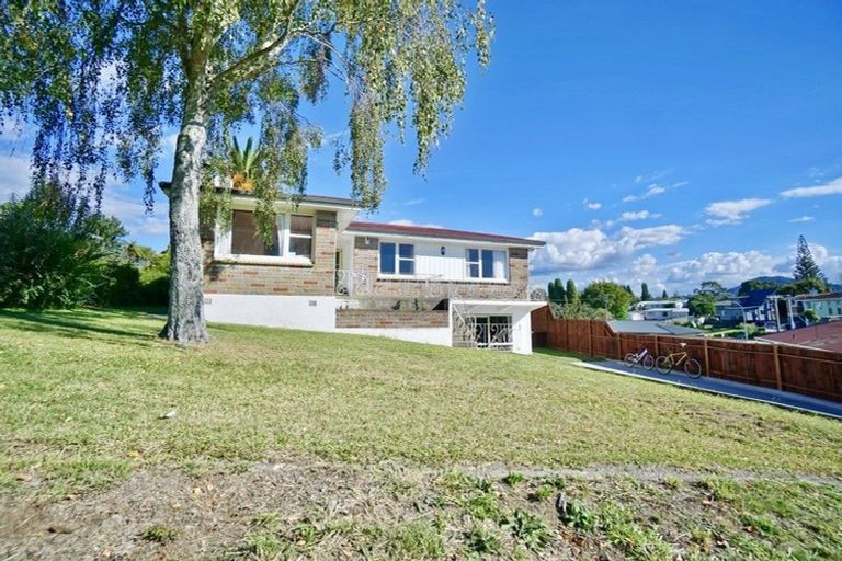 Photo of property in 14 Donovan Street, Te Puke, 3119