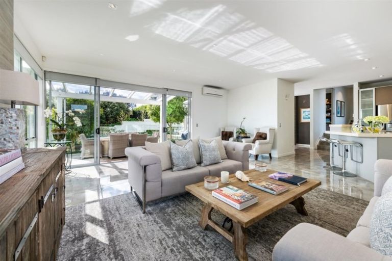 Photo of property in 7 Imperial Place, Flat Bush, Auckland, 2019